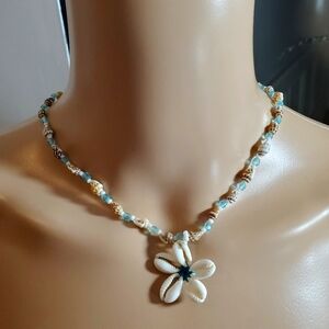 Sea Shell Flower Necklace